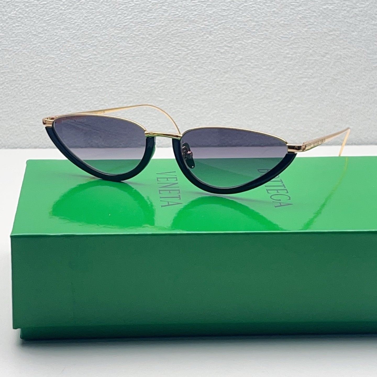 BV Sunglasses 130569