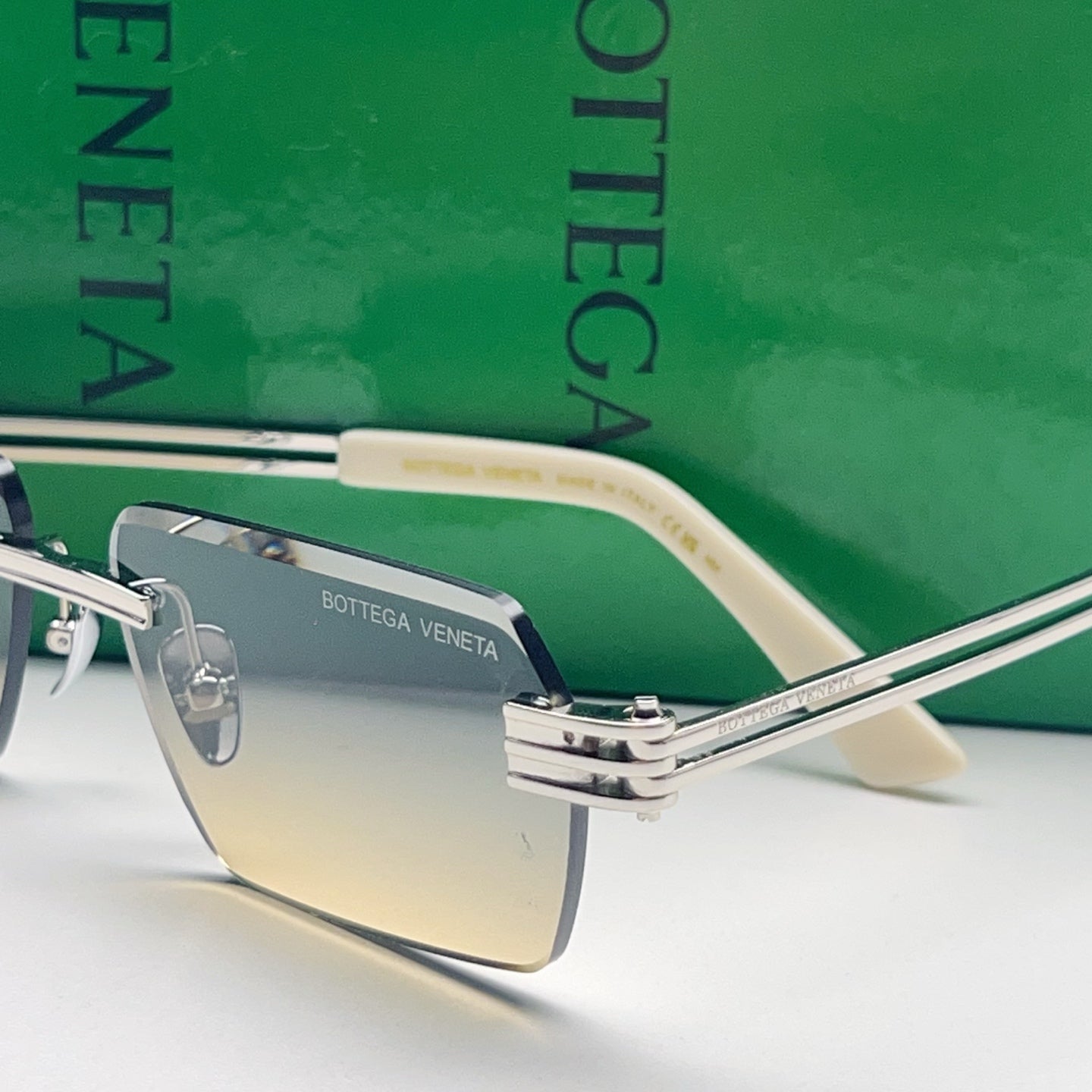 BV Sunglasses 130155